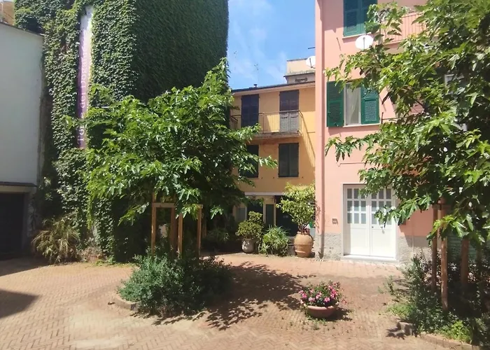 Dimora Della Torre A Due Passi Dal Mare Maison d'hôtes