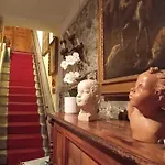 Dimora Della Torre A Due Passi Dal Mare Πανσιόν
