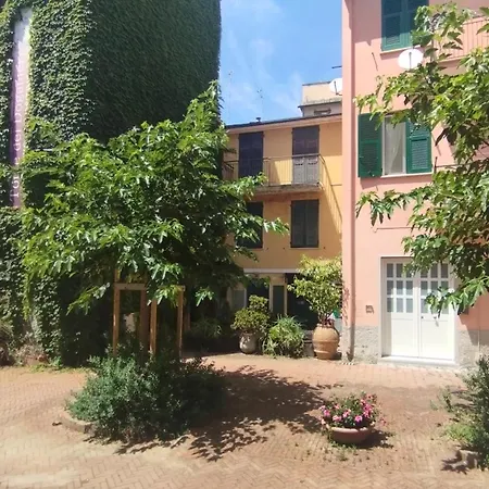 Dimora Della Torre A Due Passi Dal Mare 招待所