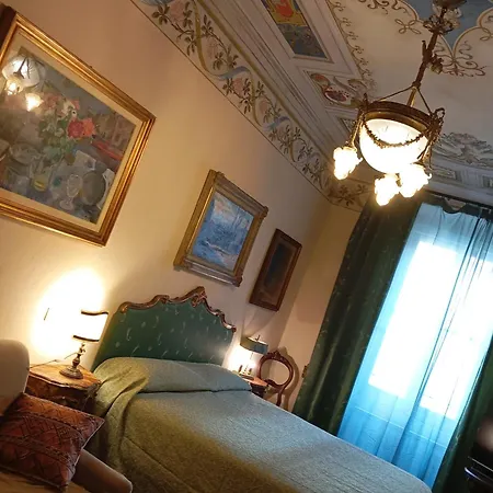 Dimora Della Torre A Due Passi Dal Mare Guest house *