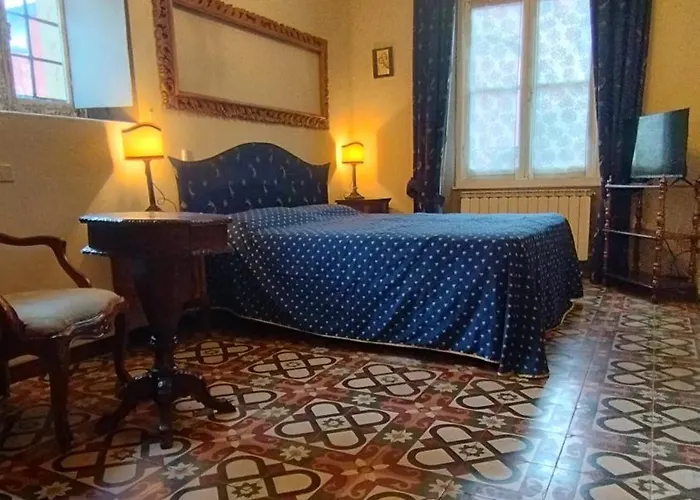 Guest house Dimora Della Torre A Due Passi Dal Mare