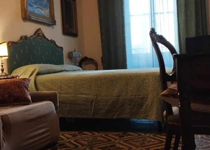 Dimora Della Torre A Due Passi Dal Mare Sestri Levante